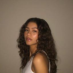 Zendaya 
