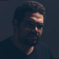 هشام عفيفي