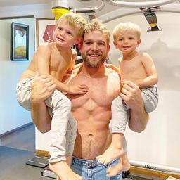 Max Thieriot 