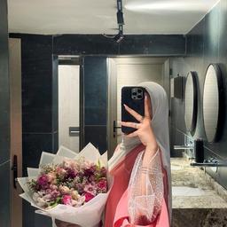 عزه