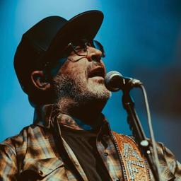 Aaron Lewis 