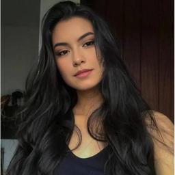 Larissa liveir 