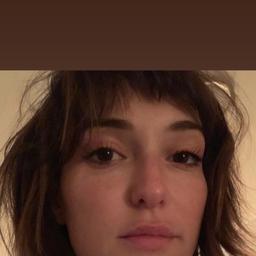 Milana Vayntrub